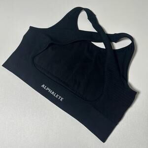 Alphalete Vault Sports Bra